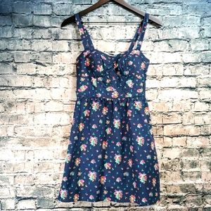 5/$30 🎀 American Eagle | Flirty Floral A-Line Sundress